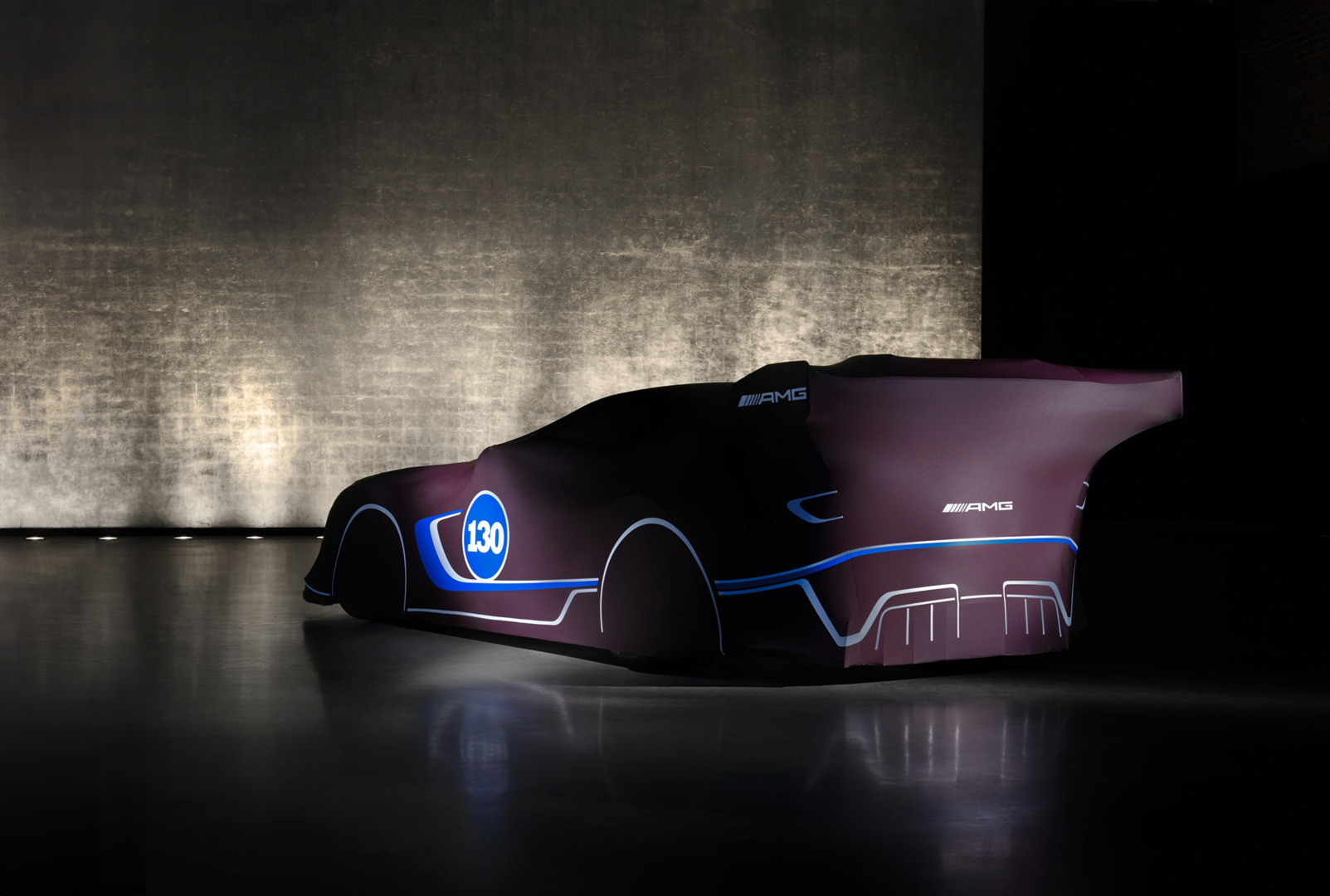 SMALL_2024_AMGGT3130Y_image_car_cover_5_4